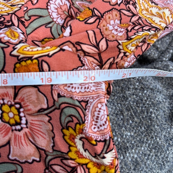 🦋Loft Floral Button Down Elastic Cuff Shirt - Picture 9 of 9